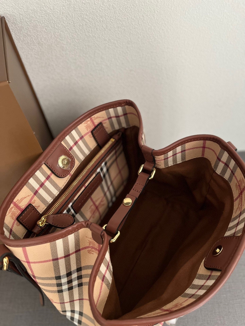 Bv*b*rry shopping bags